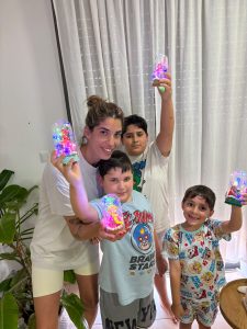 "יציקונת" – נרות וכלים